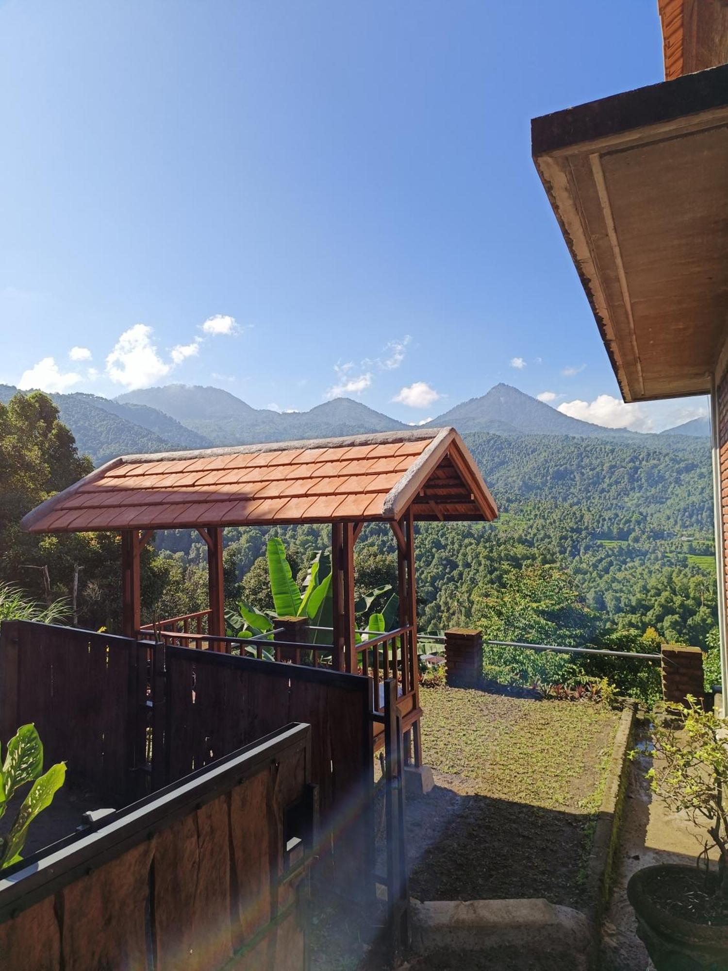 Made Oka Homestay And Warung Munduk Kültér fotó