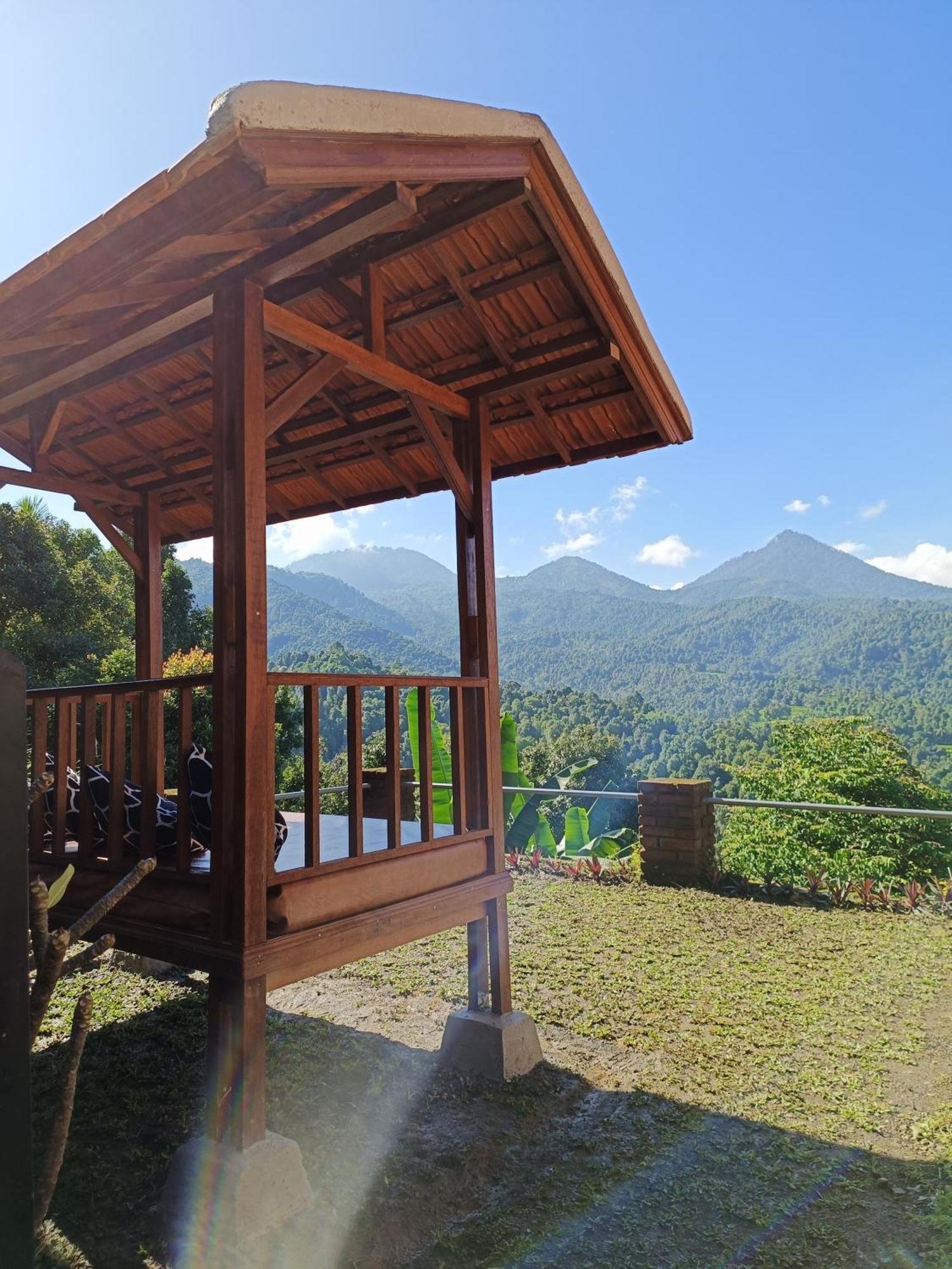 Made Oka Homestay And Warung Munduk Kültér fotó